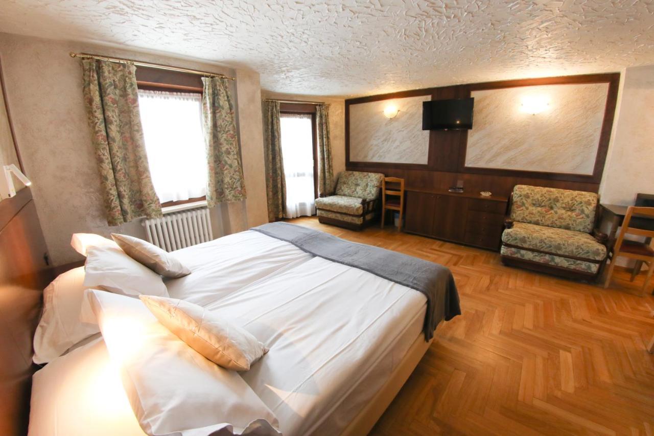 Hotel Sporting Breuil-Cervinia Buitenkant foto